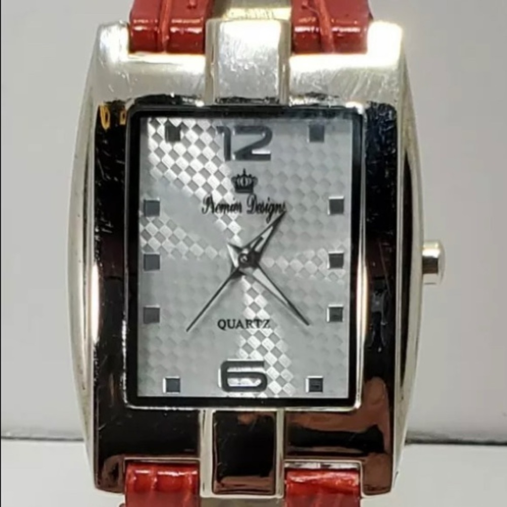 Perfect Design Women’s Quartz Watch Silver Dial